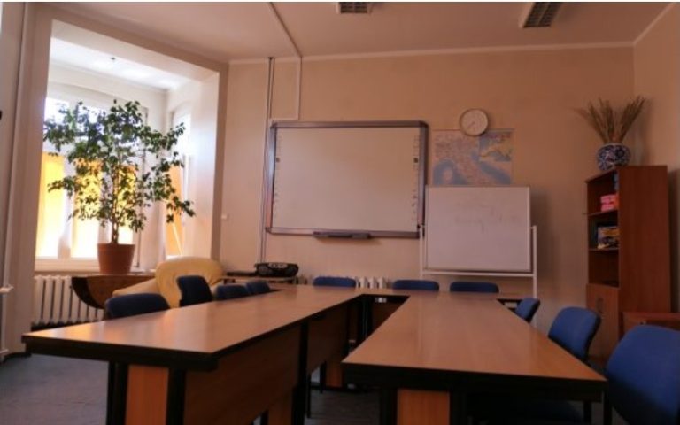 An MS Masters classroom with an interactive whiteboard