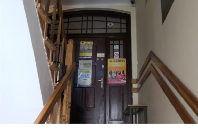 Entrance to the MS Masters language school in Olsztyn
